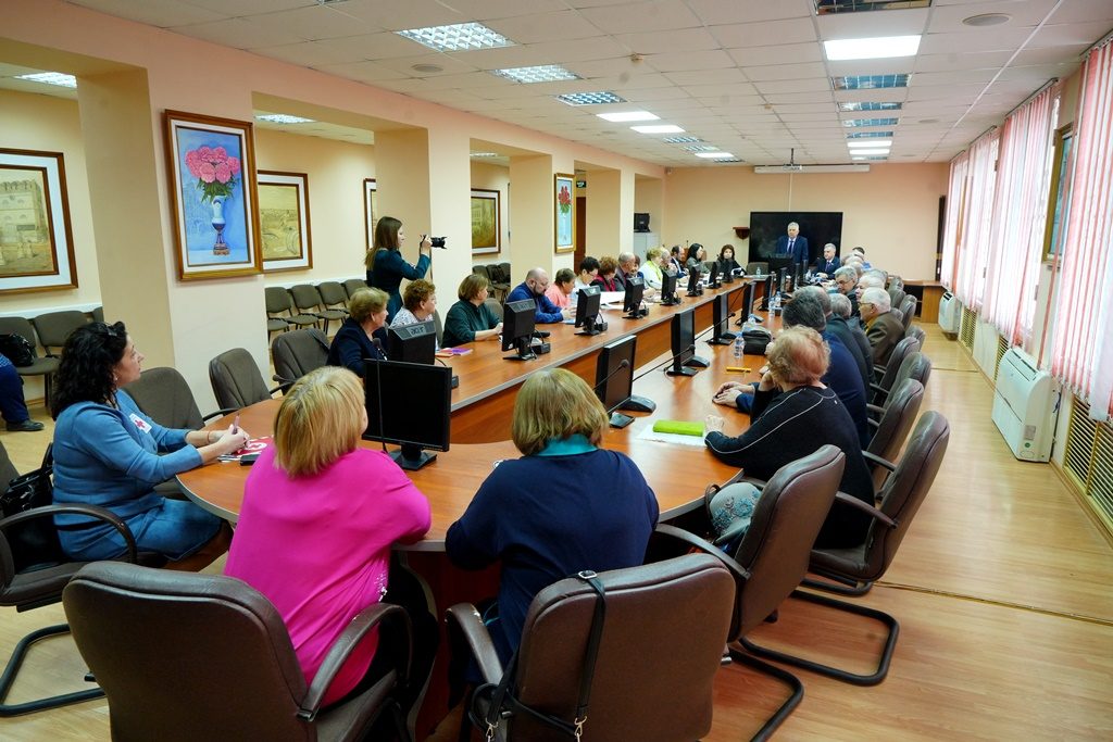 Астраханские патриоты обсудили меры поддержки бойцов на спецоперации